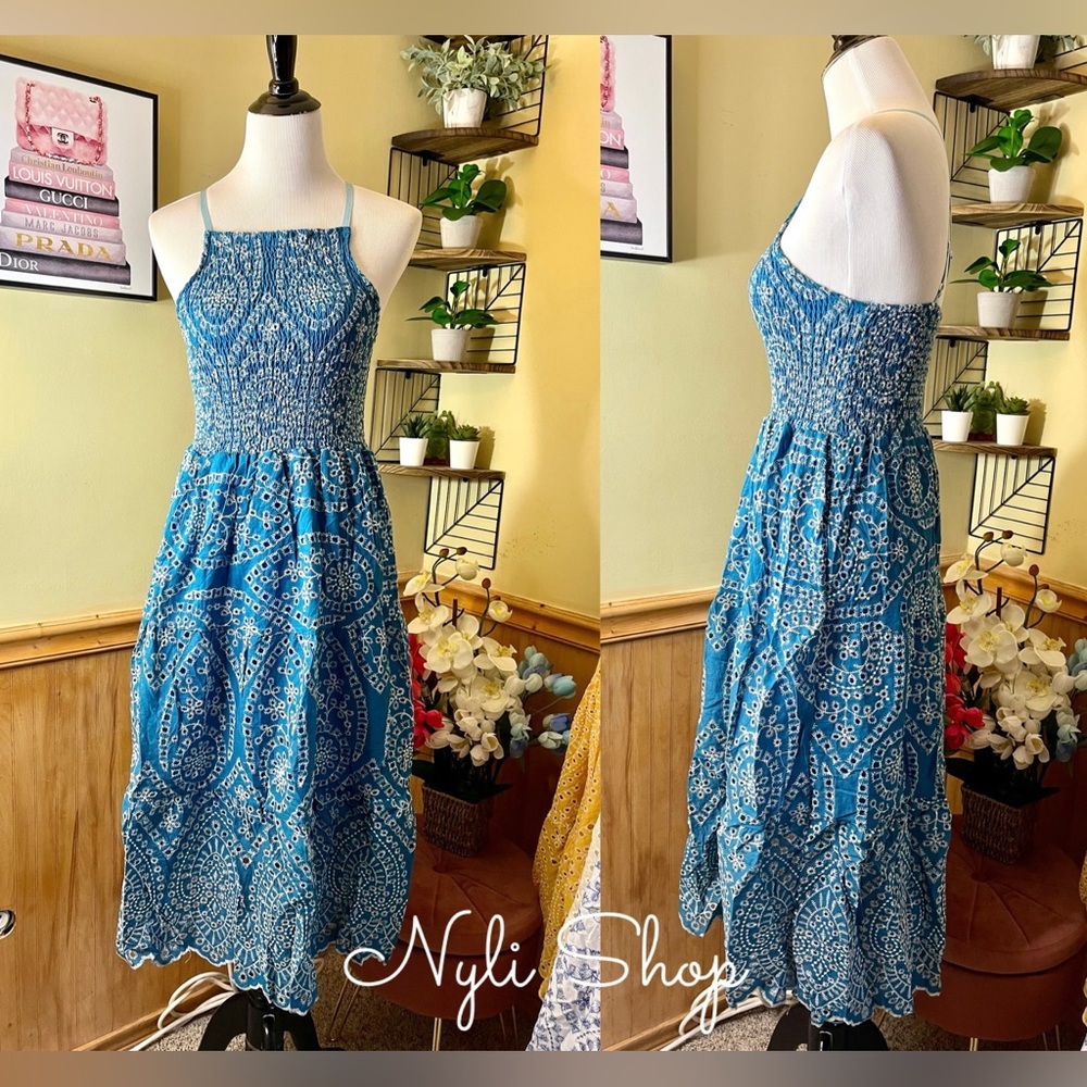 🌷Brand New halter eyelet dress fully embroidered can fit Sm up to M price firm! - Picture 2 of 6